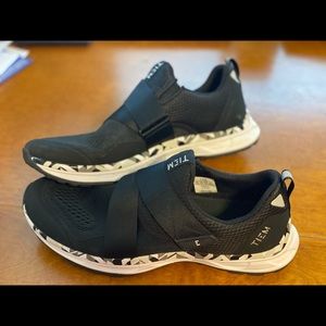 COPY - Tiem cycling shoe - slipstream black geometric size 12 w/ SPD clips